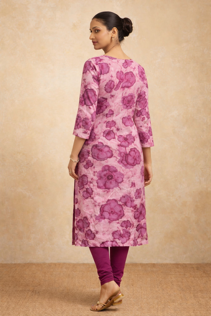 SALVIKA Women Pink & Magenta Floral Printed Straight Kurta