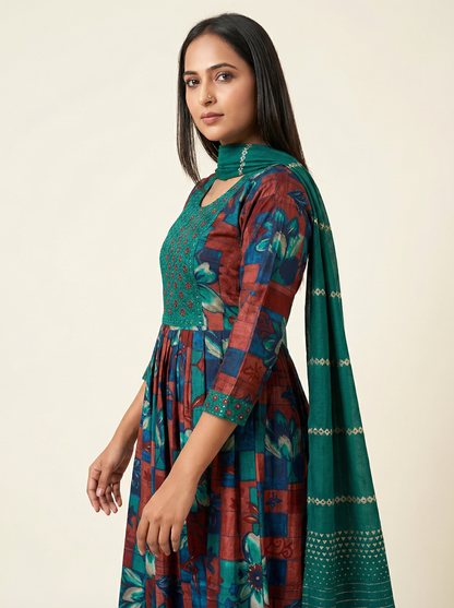 VASUNDHARA Women Floral Printed Anarkali Kurta Set with Trousers & Dupatta