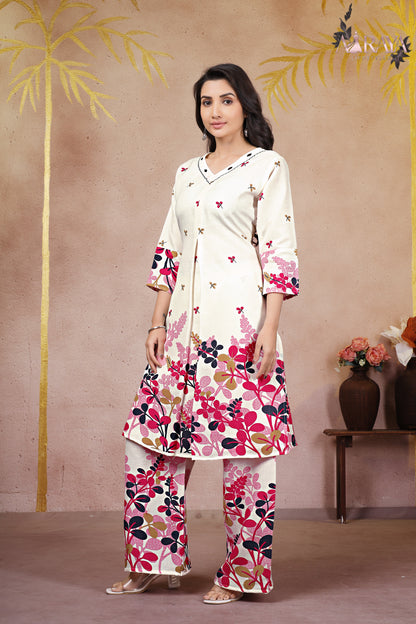 Ivory Vana – A Cotton Kurti Pant Set