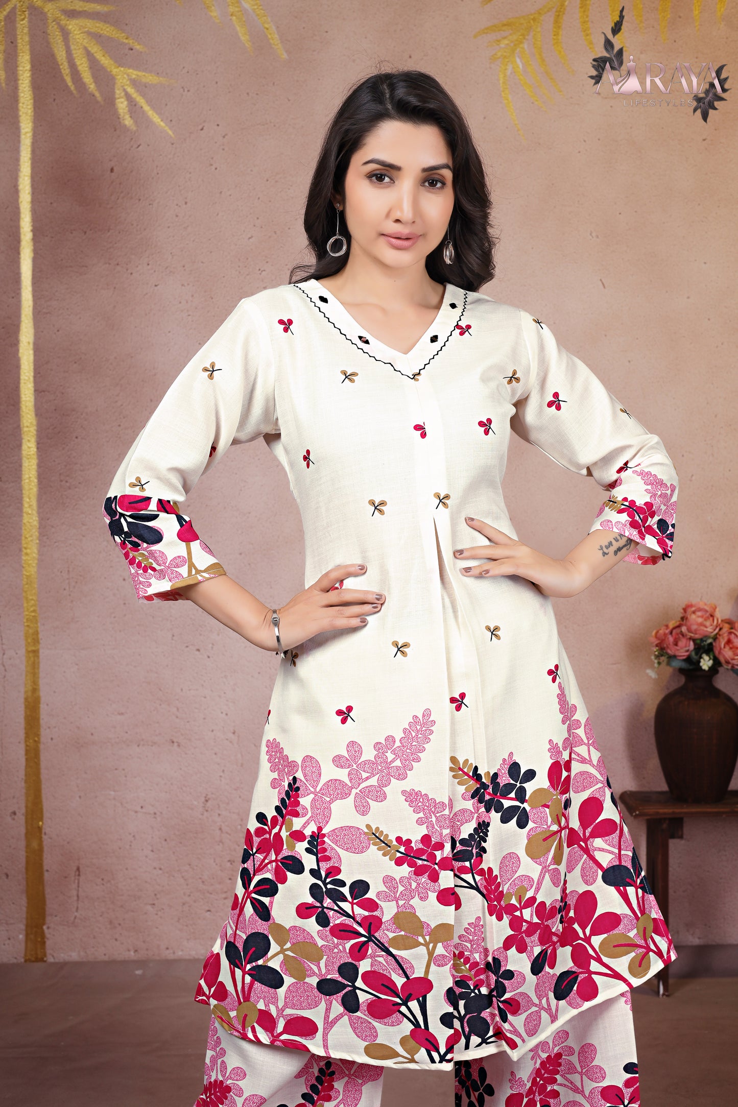 Ivory Vana – A Cotton Kurti Pant Set