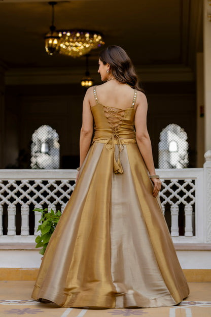 RANG SHISHA Banarasi Lehenga Set – “SHEHNAI”