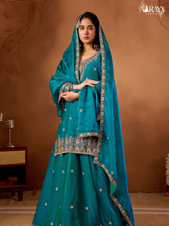 NOORA Classic Handcrafted Kurti Set