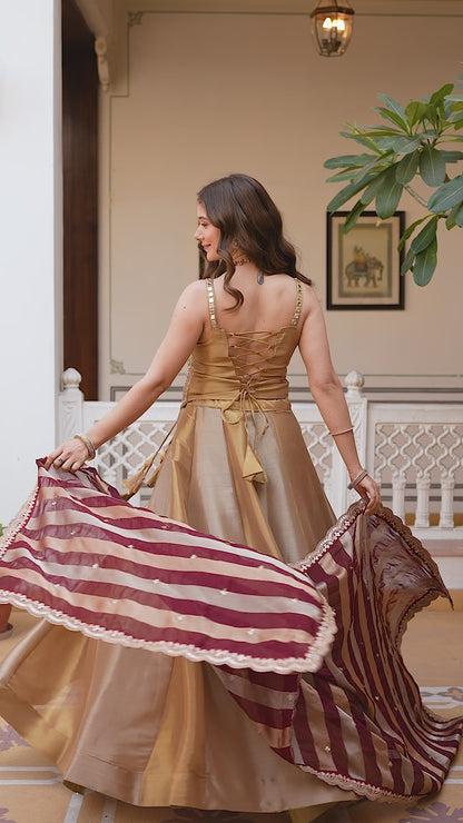 RANG SHISHA Banarasi Lehenga Set – “SHEHNAI”