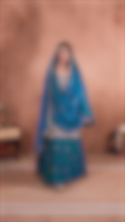 NOORA Classic Handcrafted Kurti Set